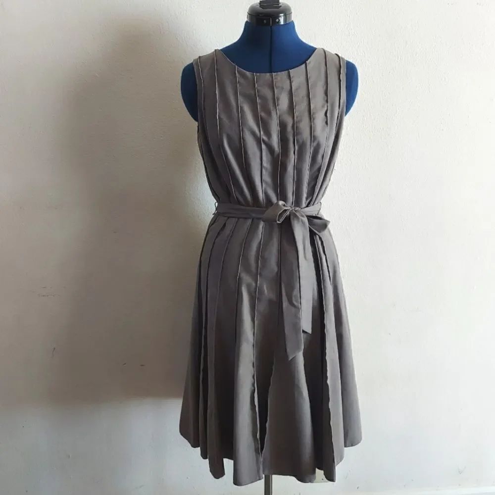 Calvin Klein Sleeveless Taupe Dress with Piped Vertical Seams Size 4